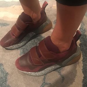 Mint condition stella mccartney sneakers sz 39